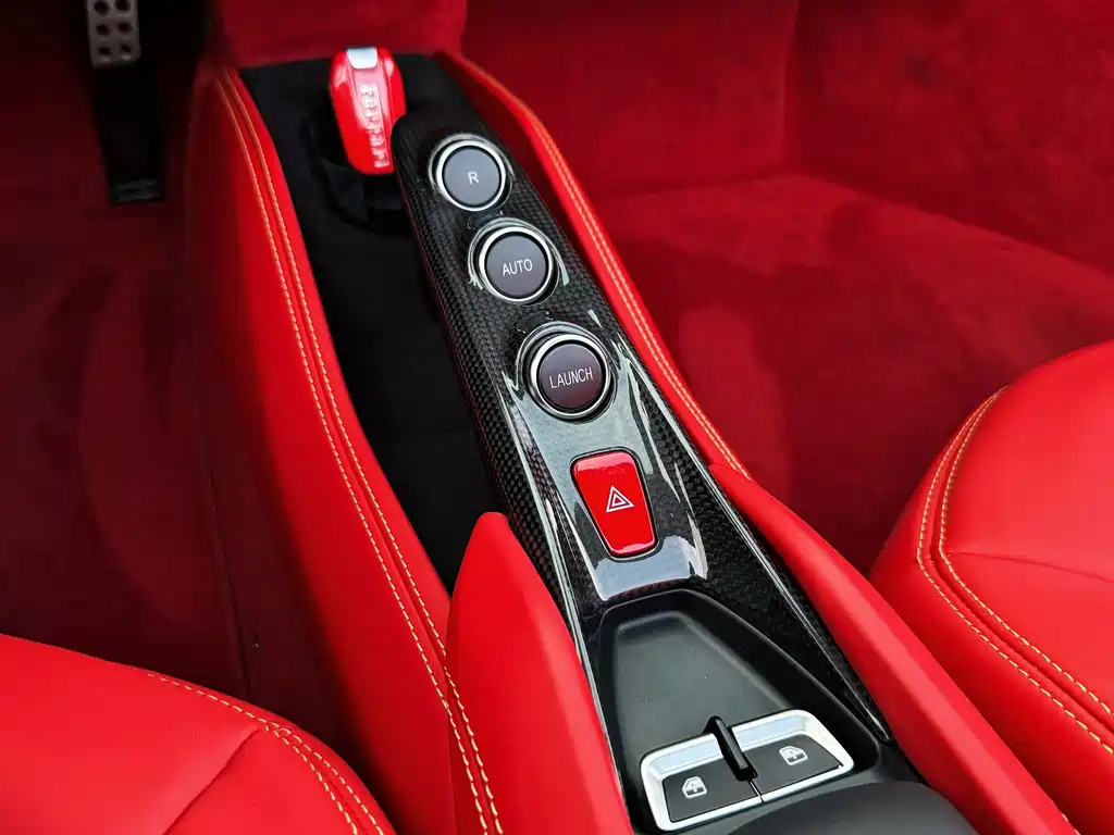 Ferrari F8 — миниатюра 11