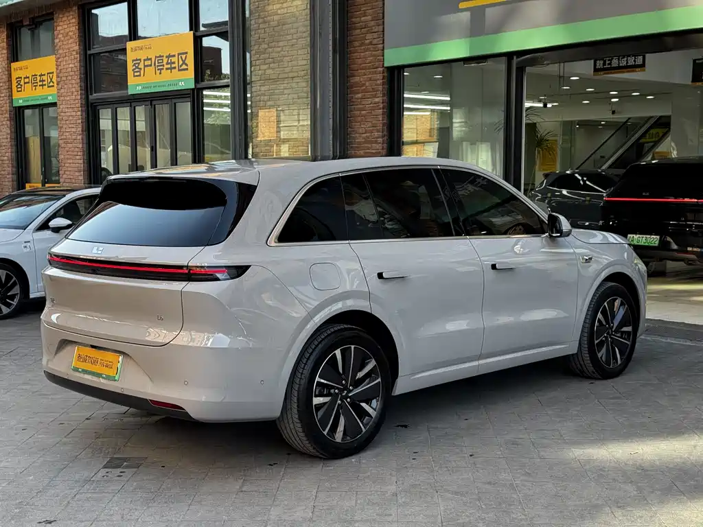 Li Auto IDEAL L6