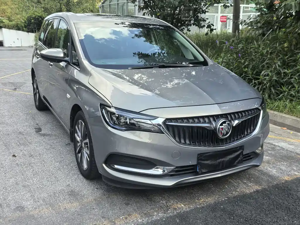 Buick GL6