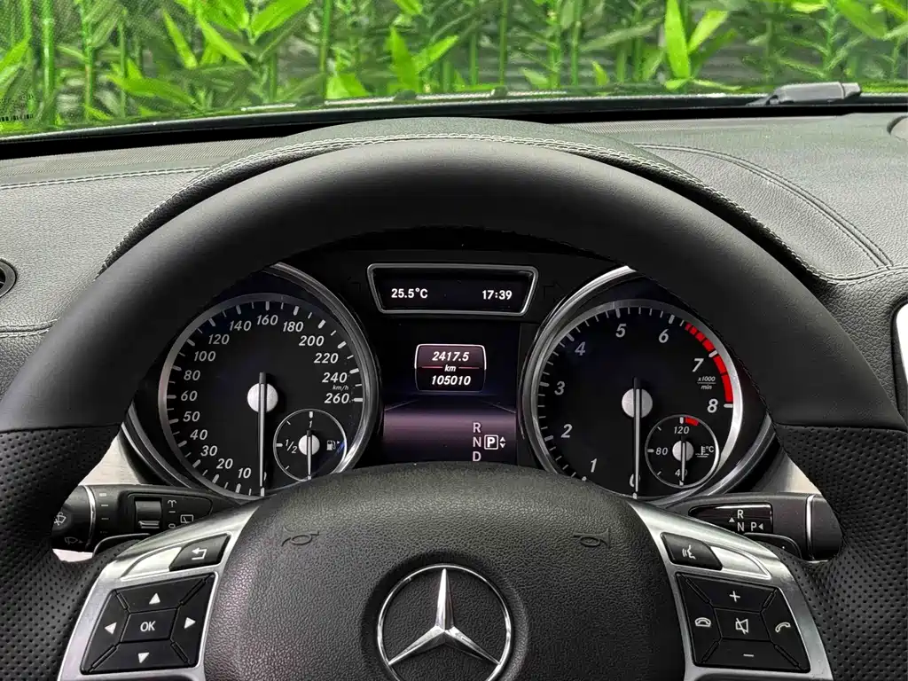 Mercedes-Benz GL-Class — миниатюра 11