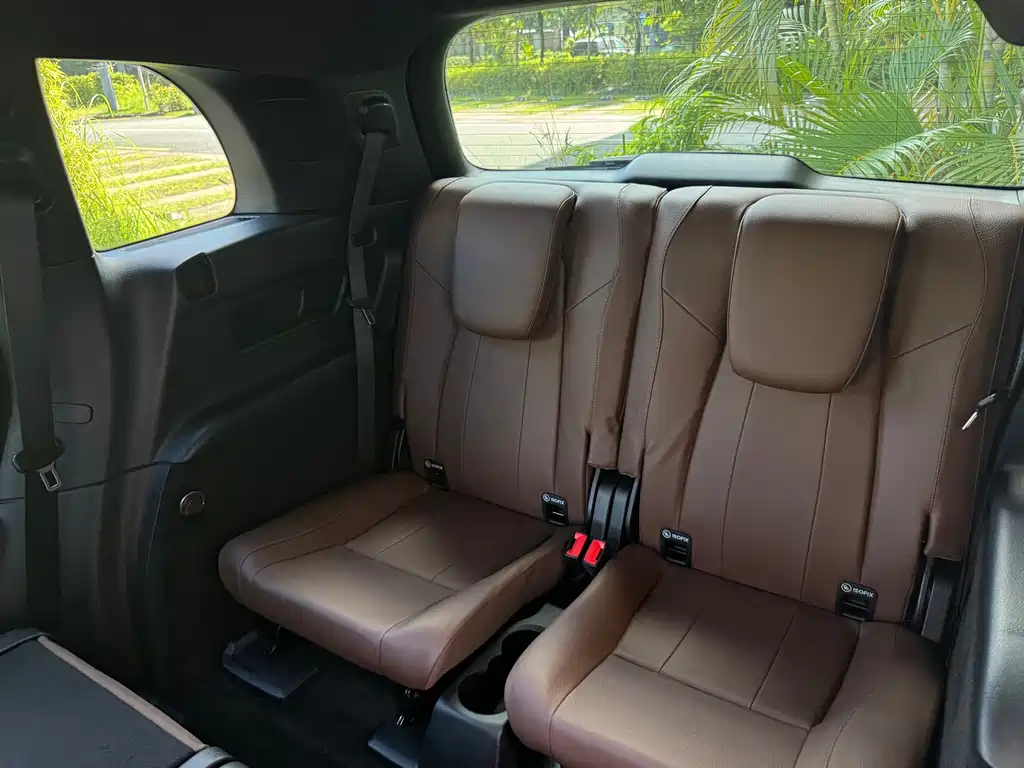 Mercedes-Benz GLB — миниатюра 15