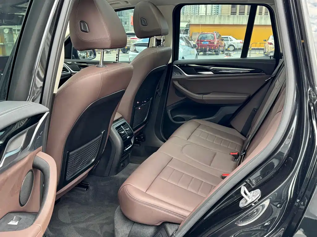 BMW X3 — миниатюра 7