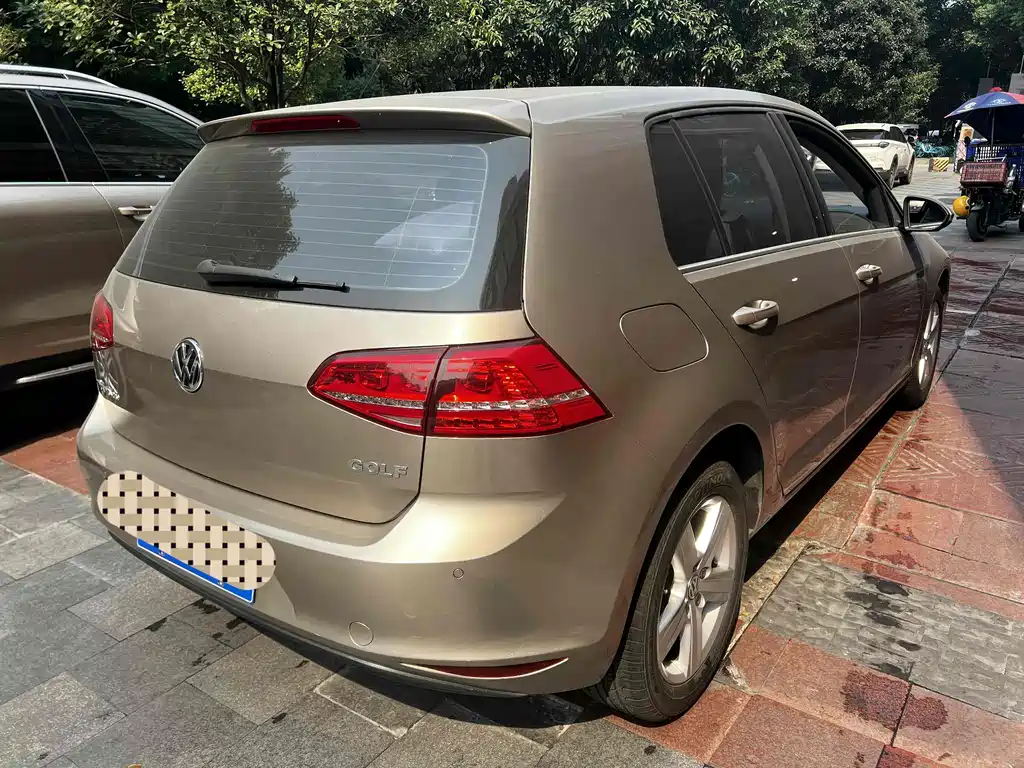 Volkswagen Golf — миниатюра 3