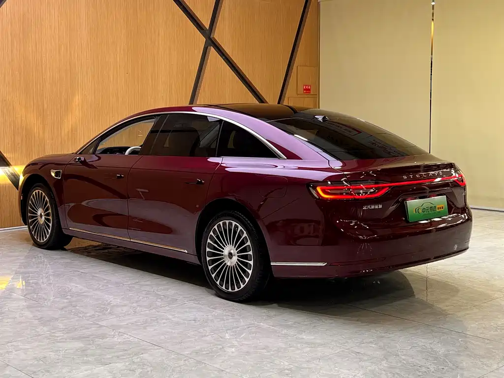 AITO ENJOY THE WORLD S9