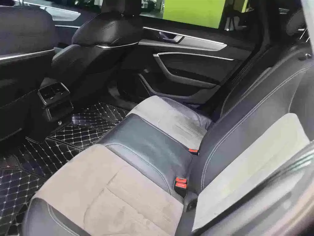 Audi A6L — миниатюра 5