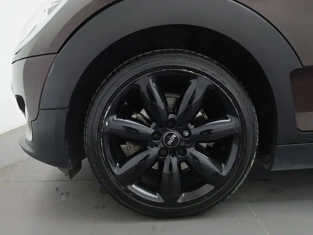 MINI Mini Clubman — миниатюра 17