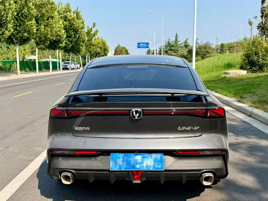 Changan UNI-V — миниатюра 8