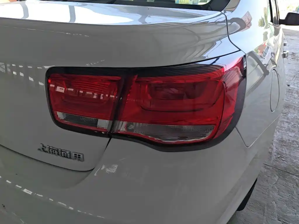 Chevrolet Malibu — миниатюра 8