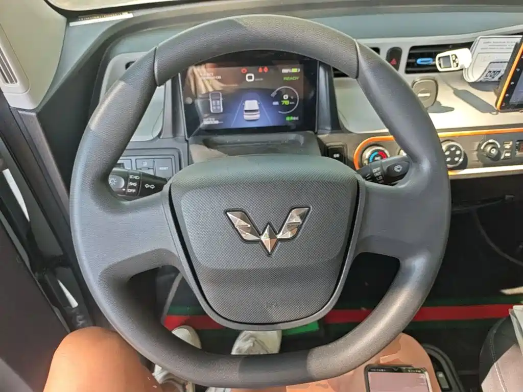 Wuling MINIEV — миниатюра 11