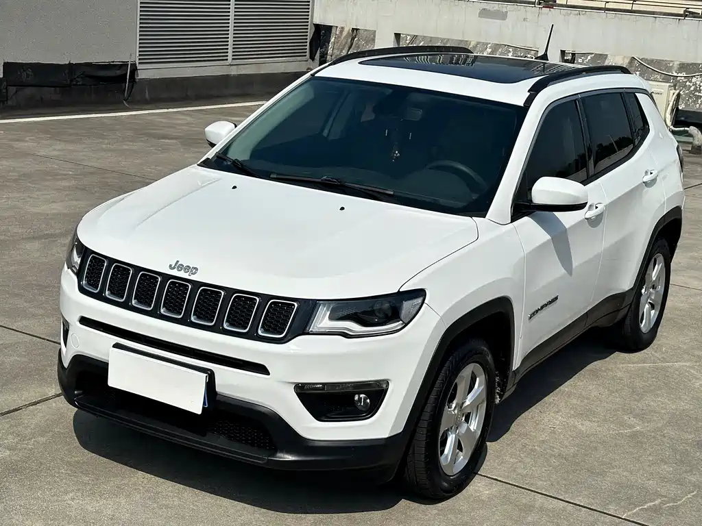 Jeep Compass — миниатюра 3