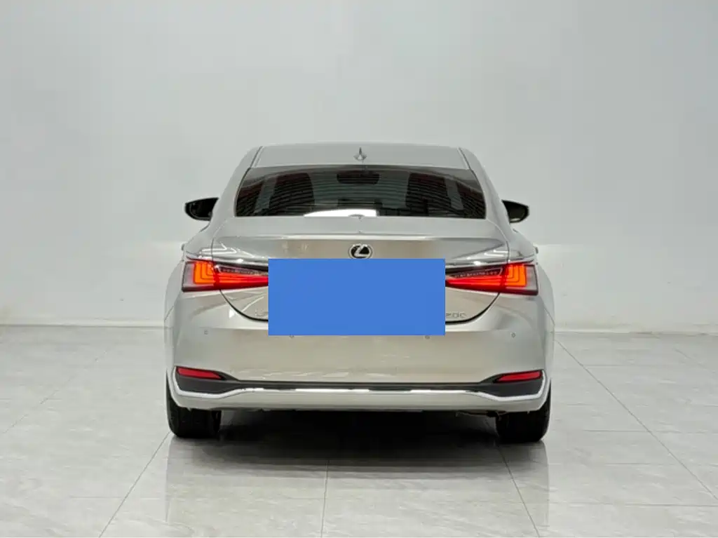 Lexus ES — миниатюра 3