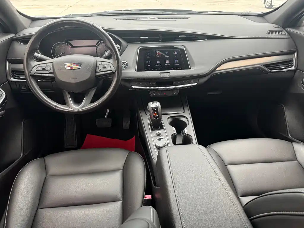 Cadillac XT4 — миниатюра 10