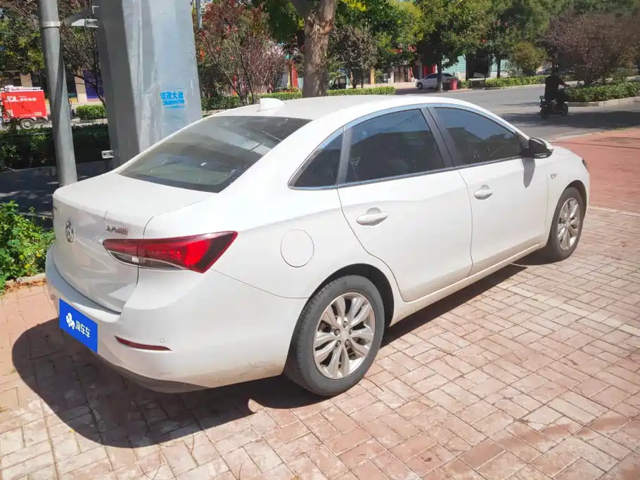 Buick Excelle — миниатюра 3