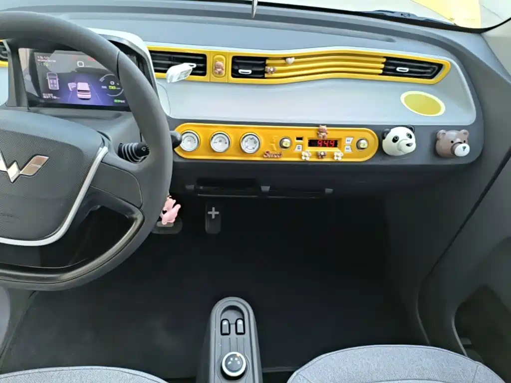 Wuling MINIEV — миниатюра 13