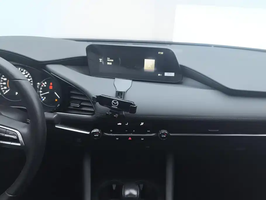 Mazda 3 Axela — миниатюра 13