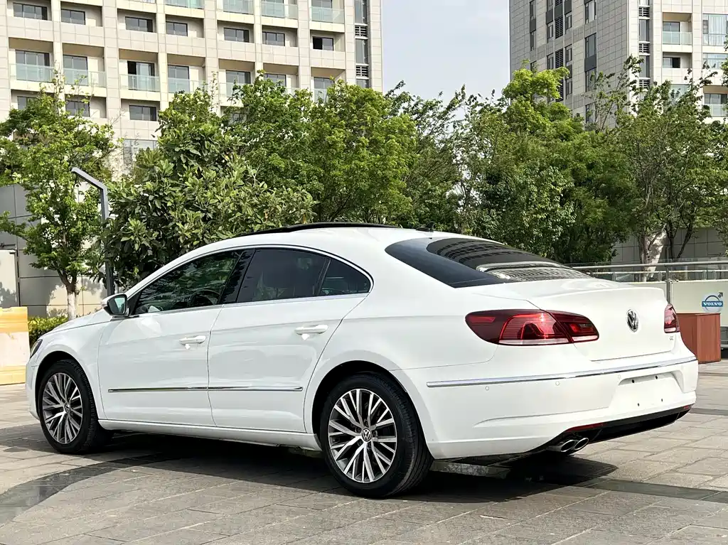 Volkswagen FAW - Passat CC CC 2018 1.8TSI Luxury