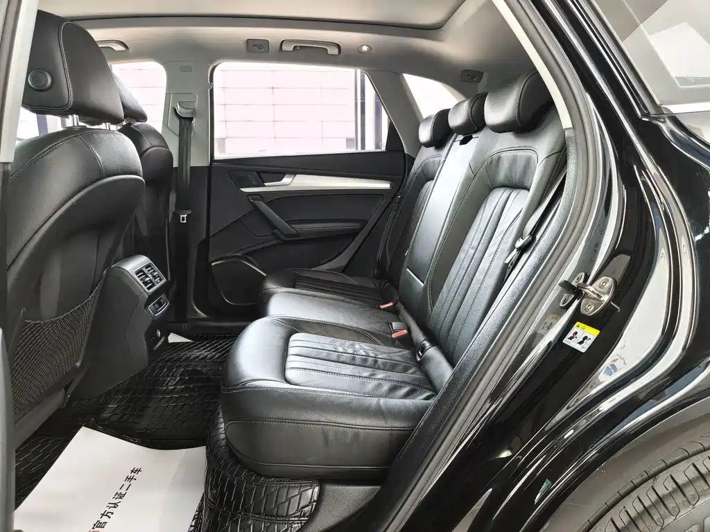 Audi Q5L — миниатюра 7