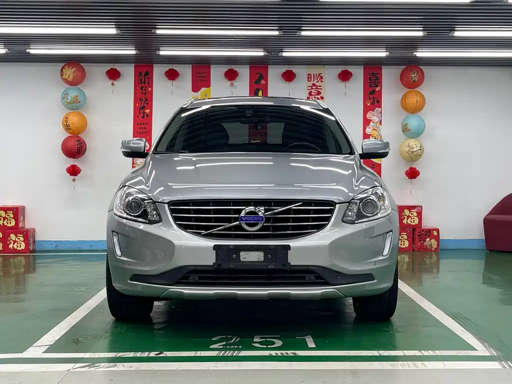 Volvo XC60 (Import) — миниатюра 2