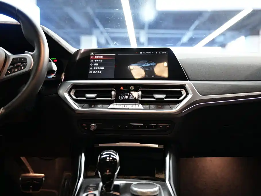 BMW 4 Series — миниатюра 19