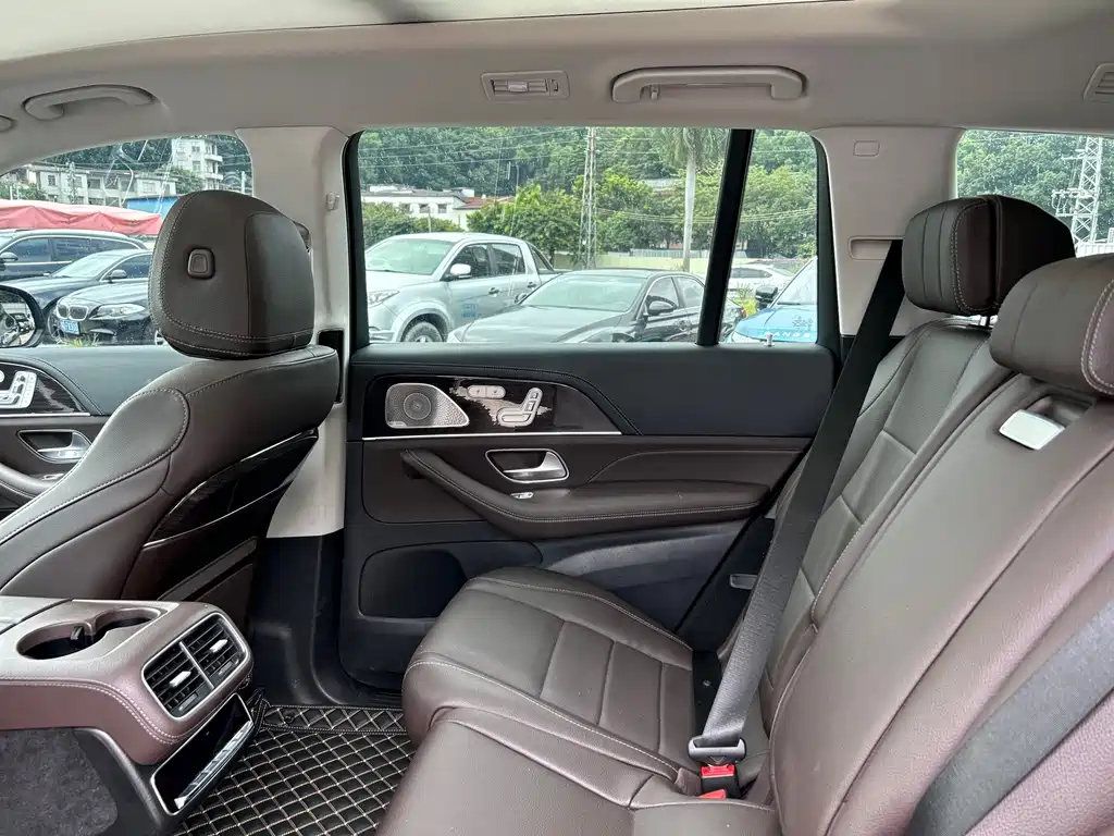 Mercedes-Benz GLS — миниатюра 18