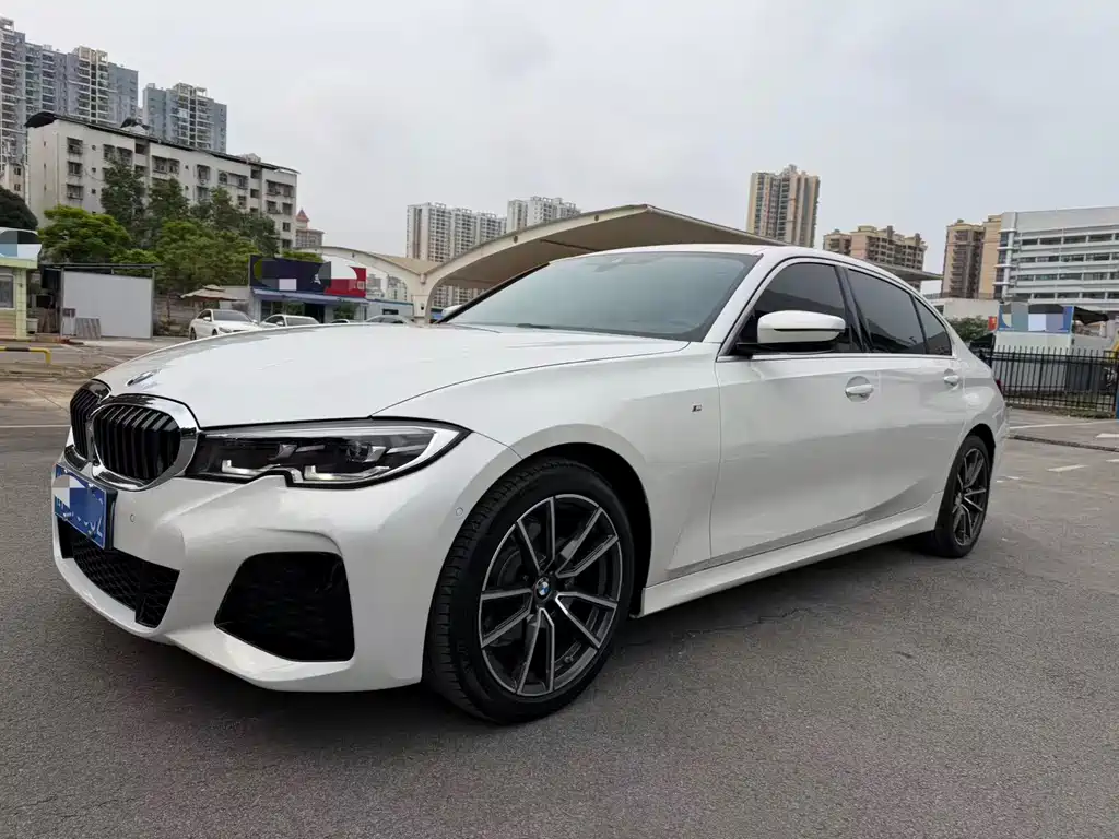 BMW 3 Series 2021