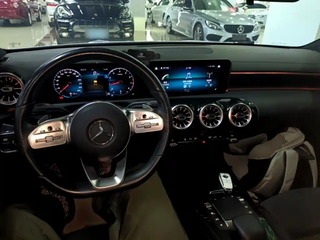 Mercedes-Benz A-Class — миниатюра 10
