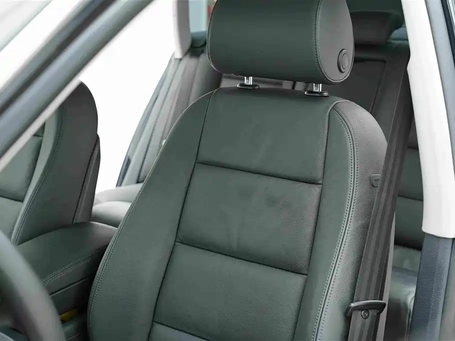 Audi A6L — миниатюра 6