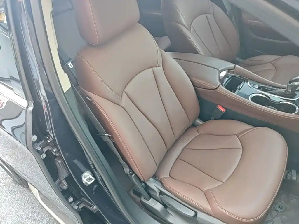 Buick Envision Plus — миниатюра 25