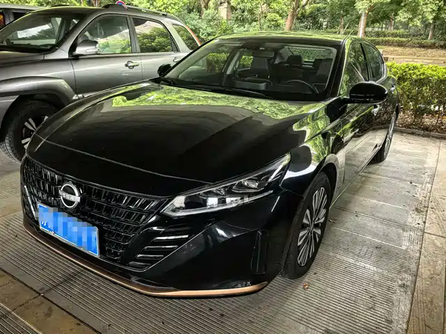 NISSAN TEANA 2024