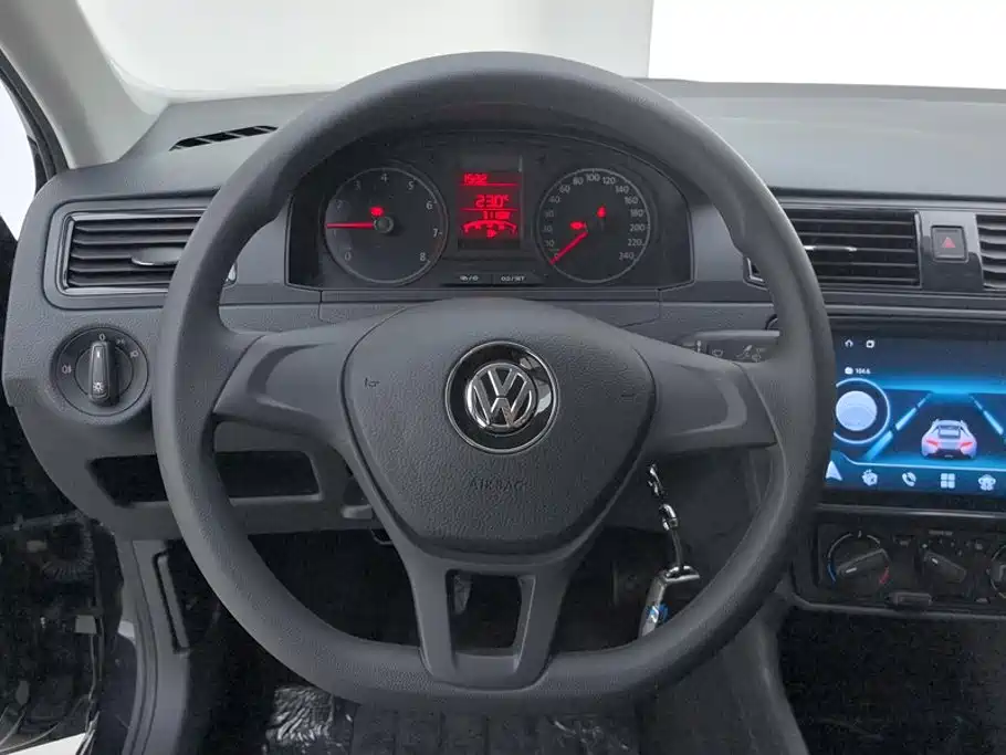 Volkswagen Santana — миниатюра 15