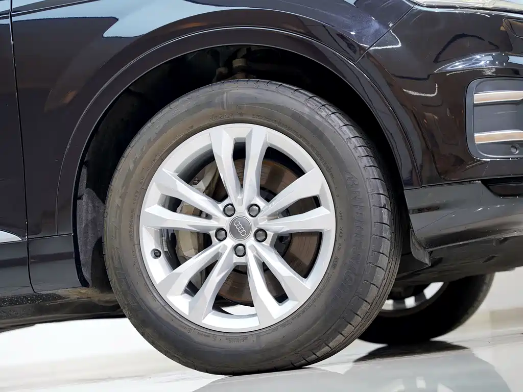 Audi Q7 2019 55 TFSI