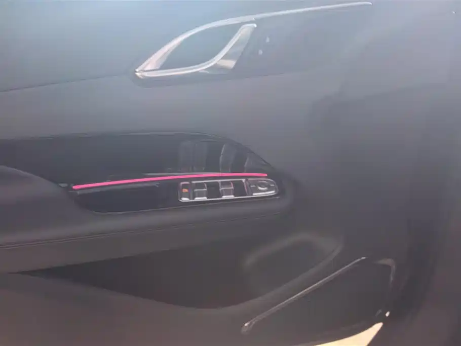 Hongqi HS3 PHEV 2025 125km 200