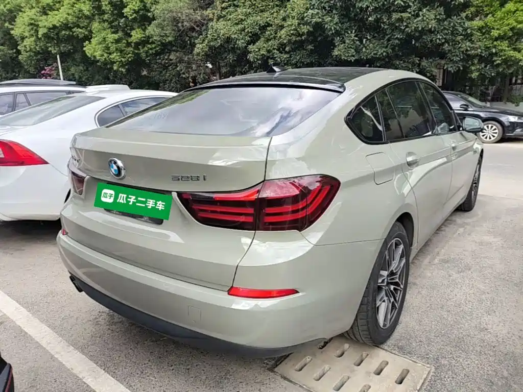 BMW 5 Series GT — миниатюра 7