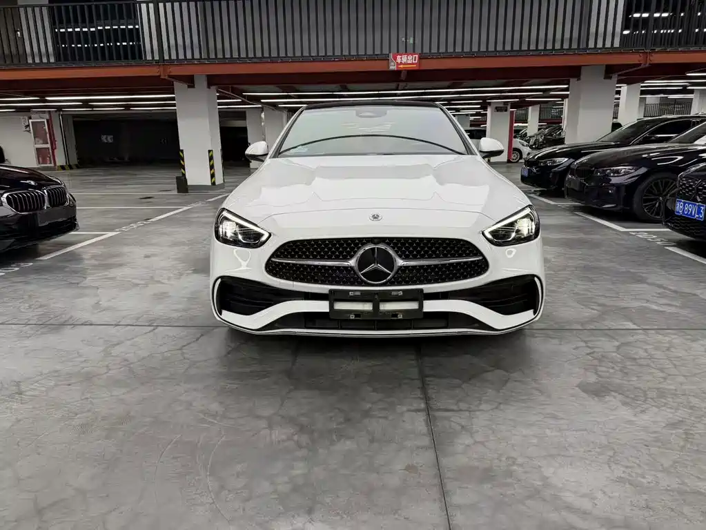 Mercedes-Benz C-Class — миниатюра 2