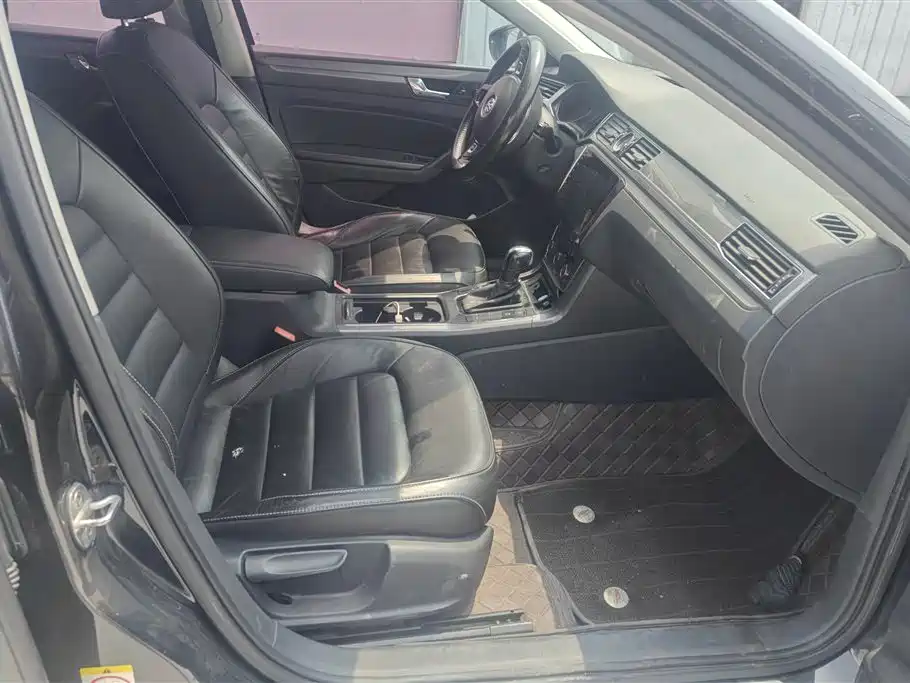 Volkswagen Tiguan 2017 300TSI AT