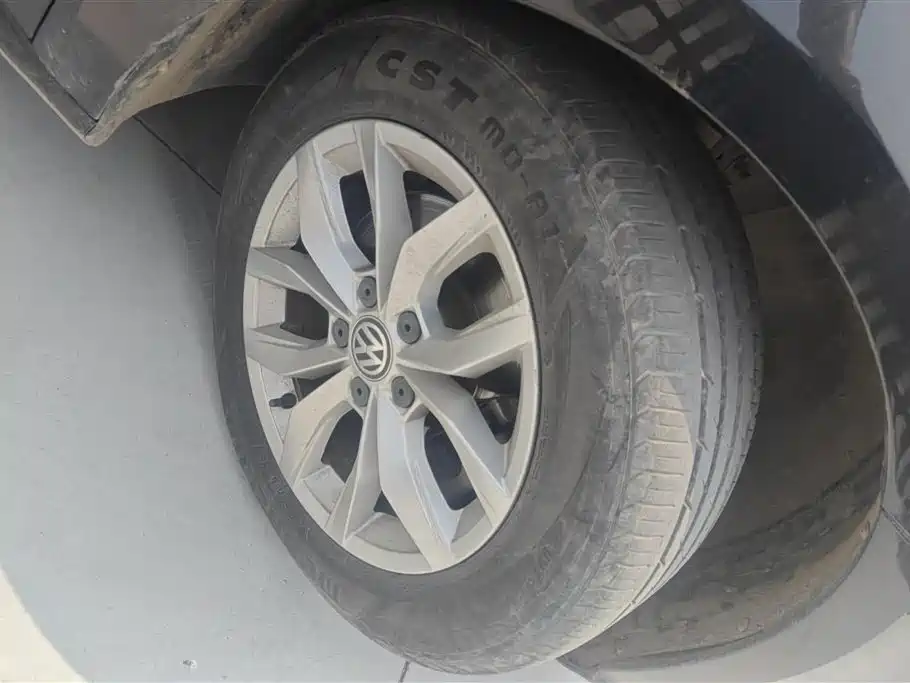 Volkswagen Tiguan 2017 300TSI AT