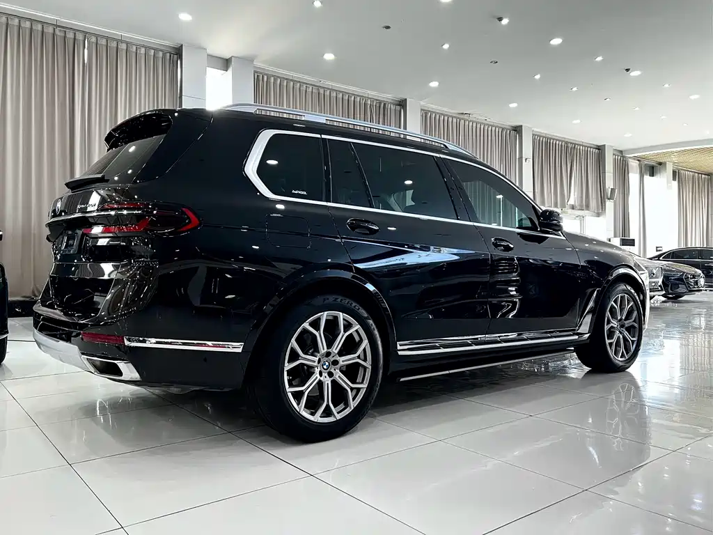 BMW X7 2024 xDrive40i Lead Luxury