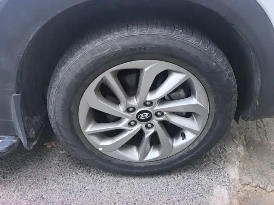 Hyundai Tucson — миниатюра 6