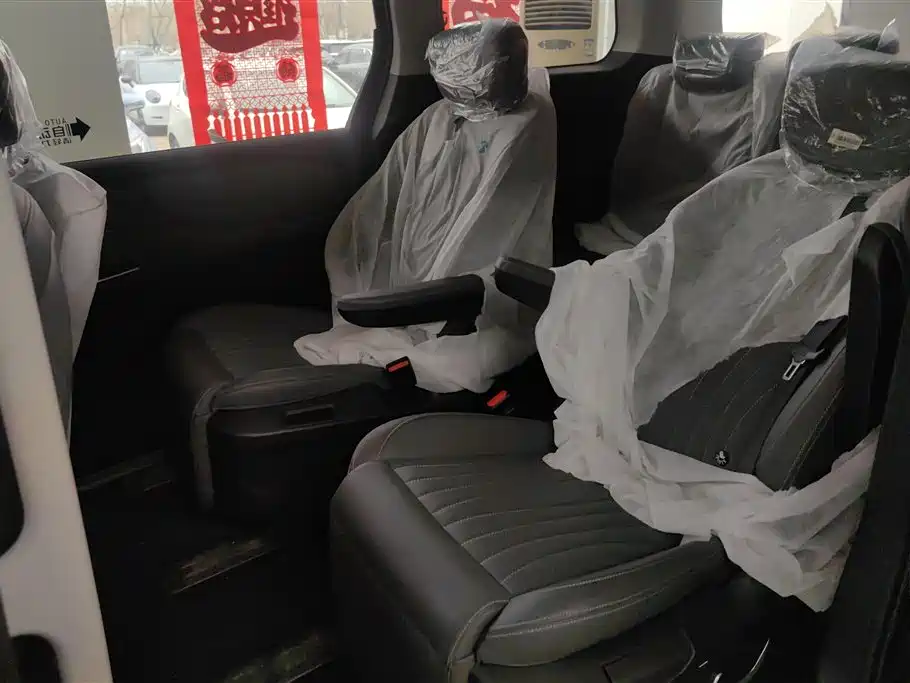 JAC Motors RUIFENG RF8 PHEV