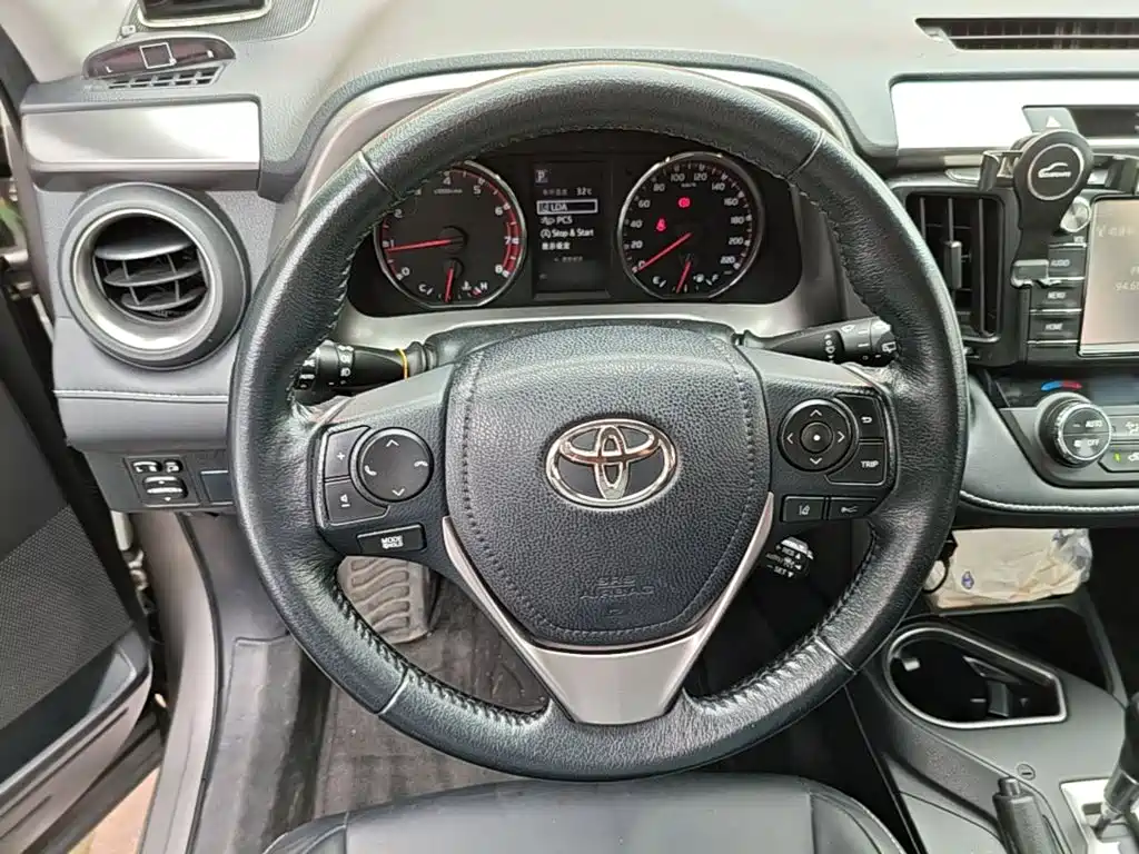 Toyota RAV4 — фотографии объявления, Фото 12