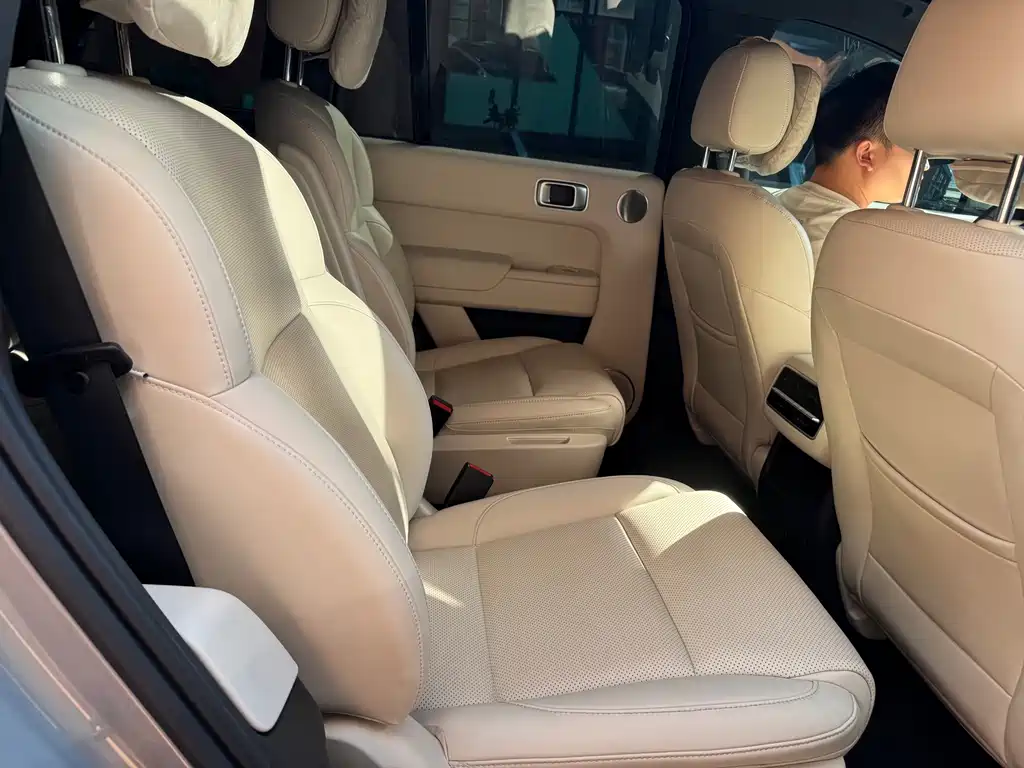 Li Auto Li L8 — миниатюра 4
