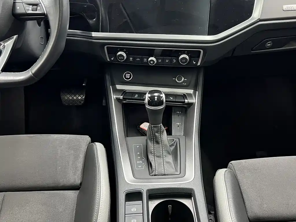 Audi Q3 — миниатюра 10