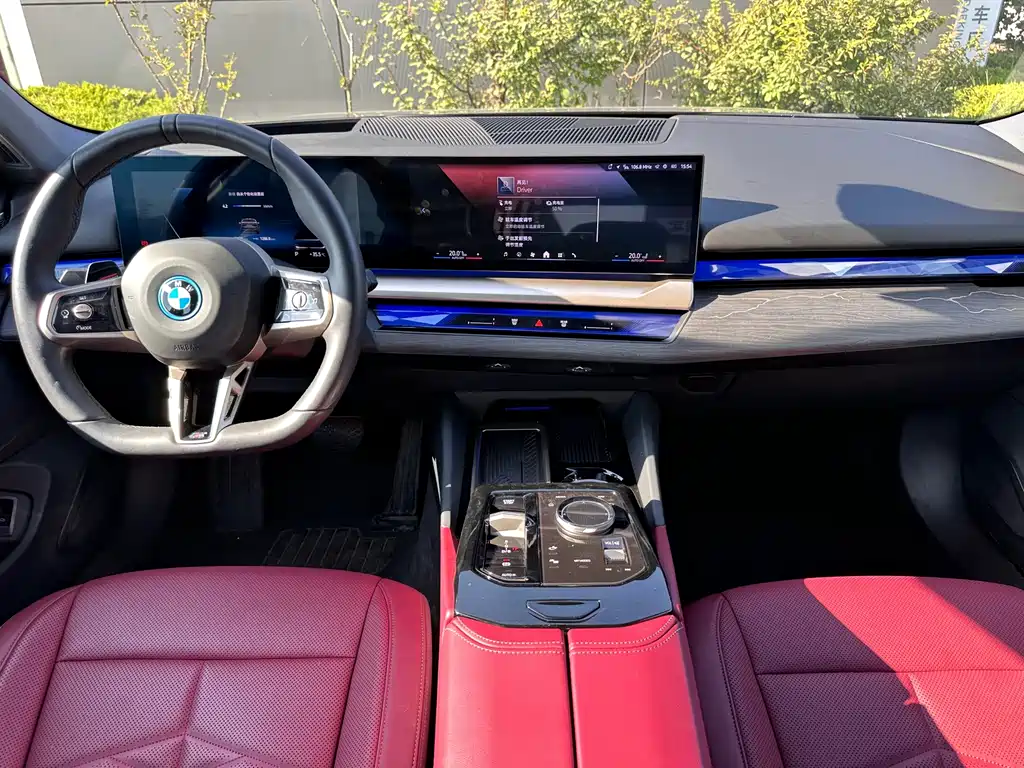 BMW i5 — миниатюра 6