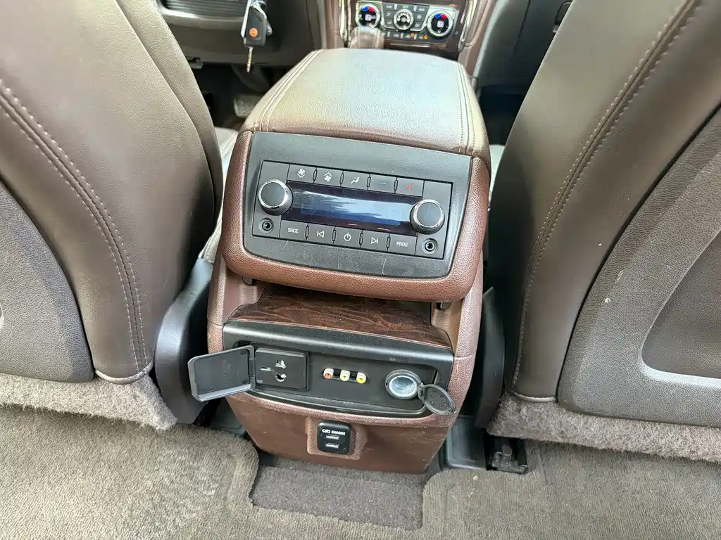 Buick Enclave — миниатюра 22