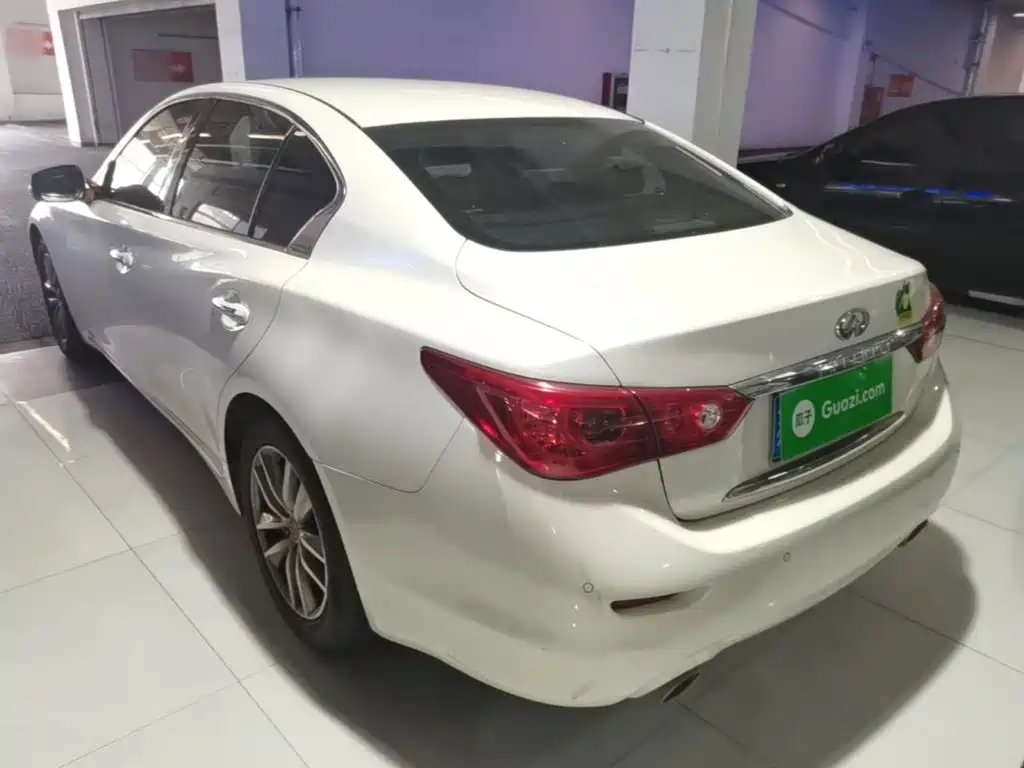 Infiniti Q50L 2016 2.0T Enjoy