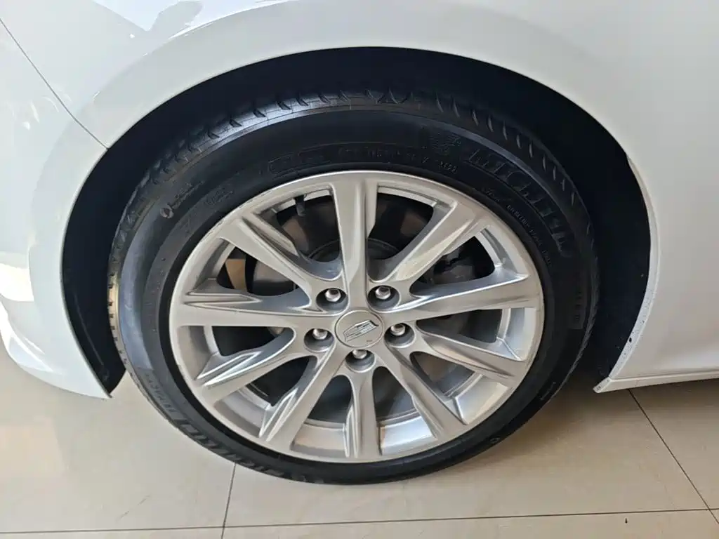 Cadillac CT5 — миниатюра 23