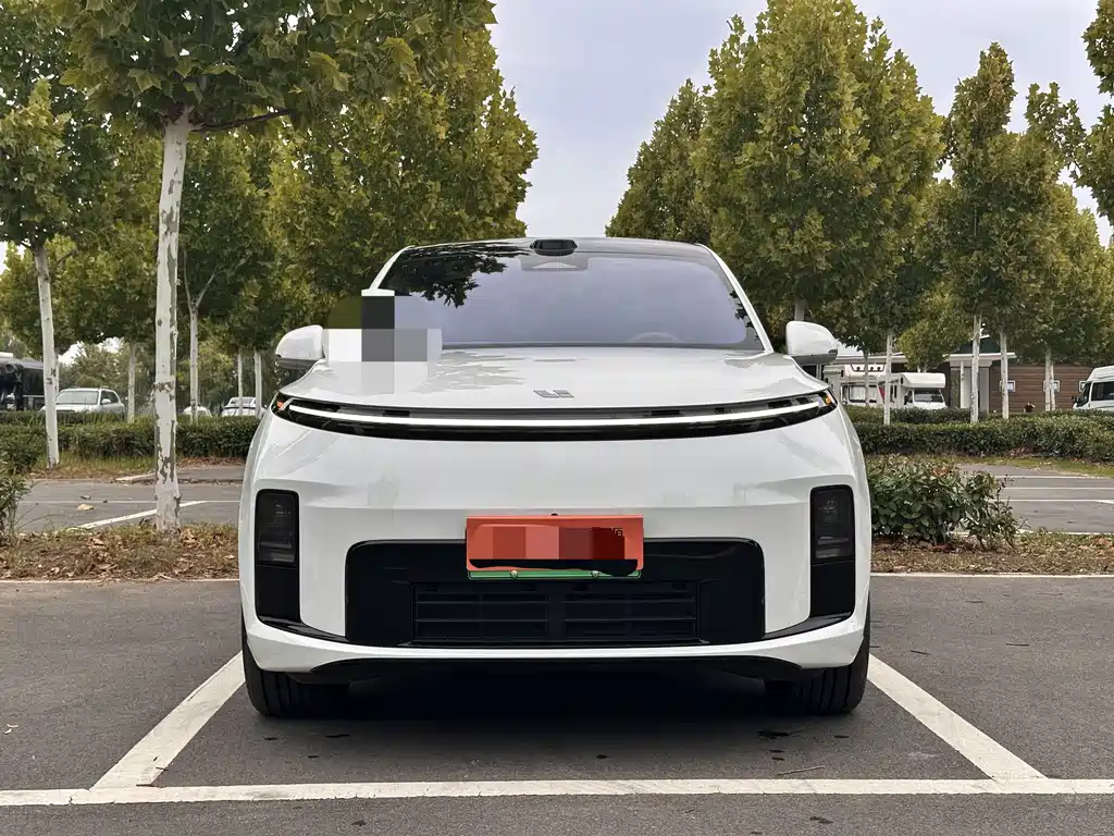 Li Auto Li L8 — миниатюра 2