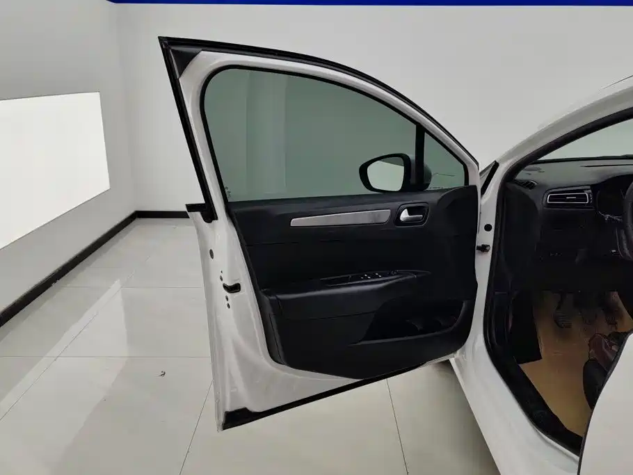 Citroen C4 — миниатюра 7