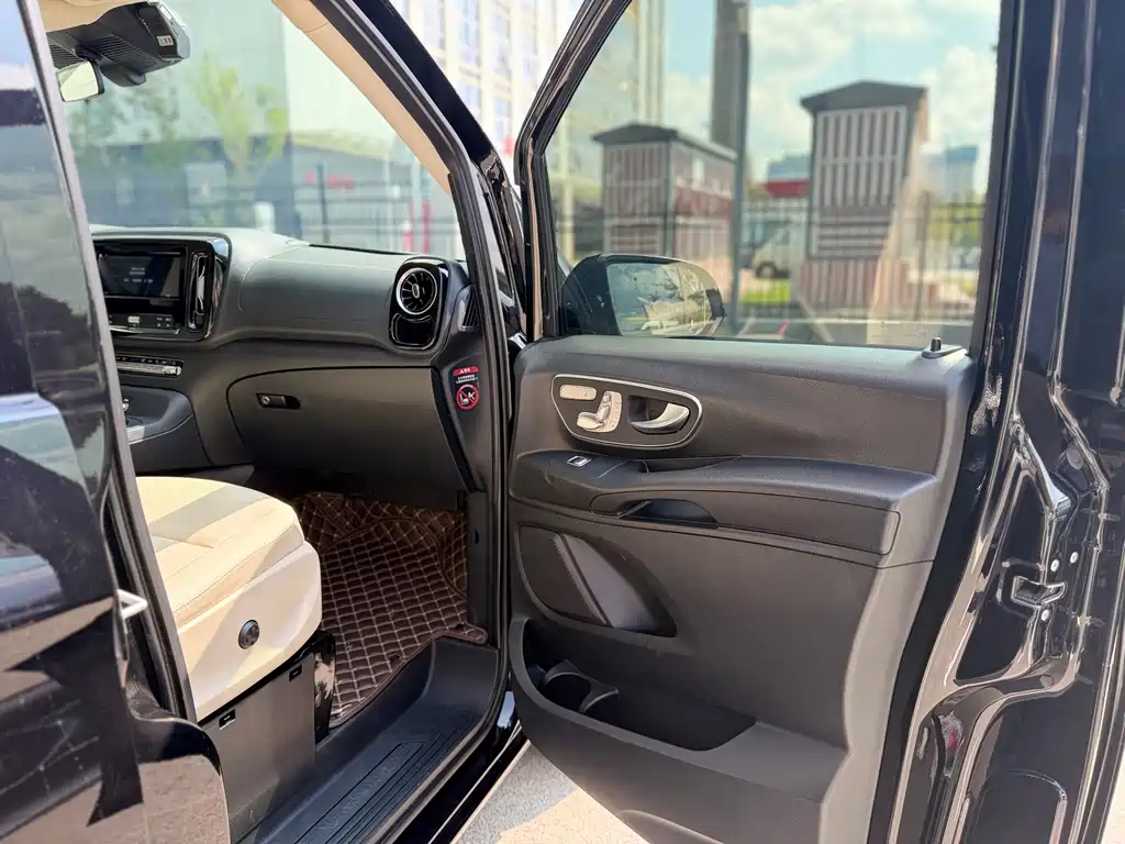 Mercedes-Benz Vito — миниатюра 26