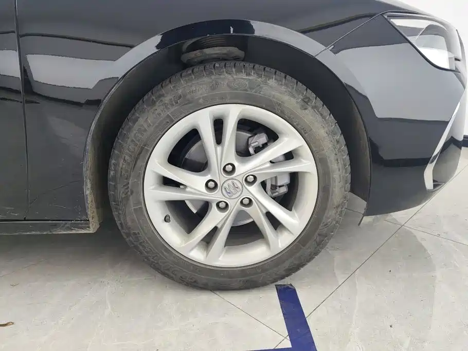 Buick Regal — миниатюра 6